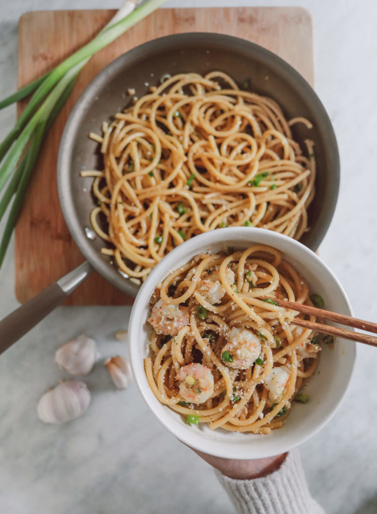 easy asian shrimp and garlic noodles recipe