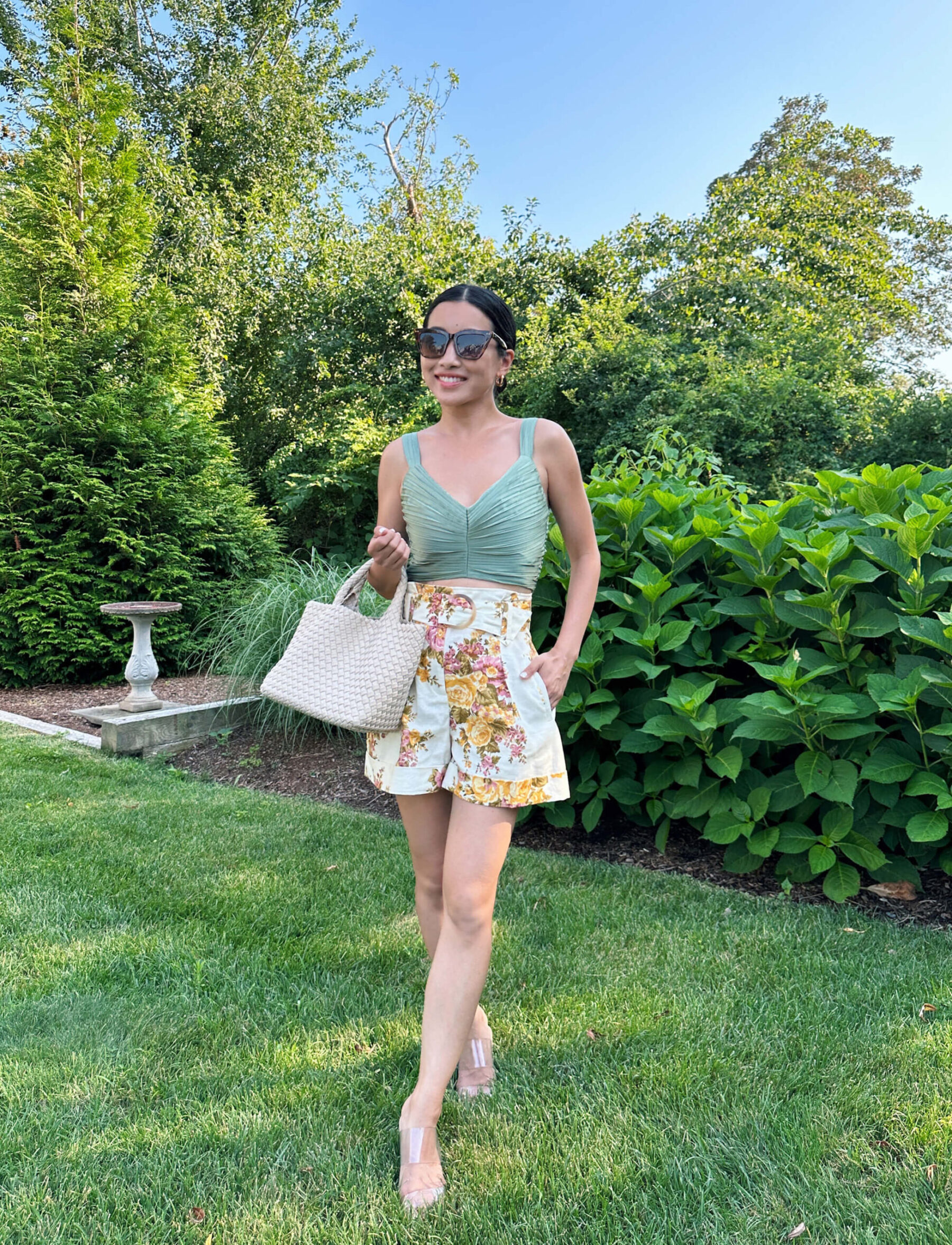 cape cod vacation outfit sezane floral shorts